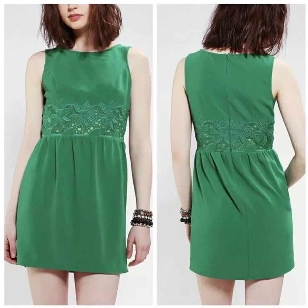Urban Outfitters Pins & Needles Sleeveless Crepe Dress Floral Waist Green Size S